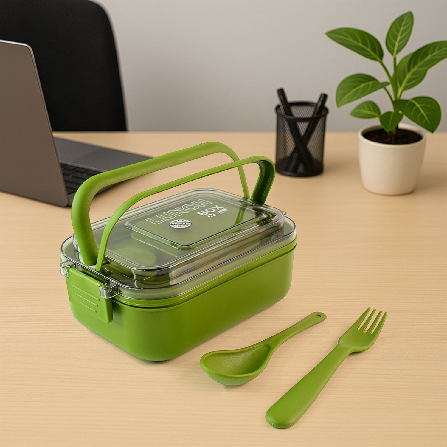 Magic Lunch Box compact size fitting in bag