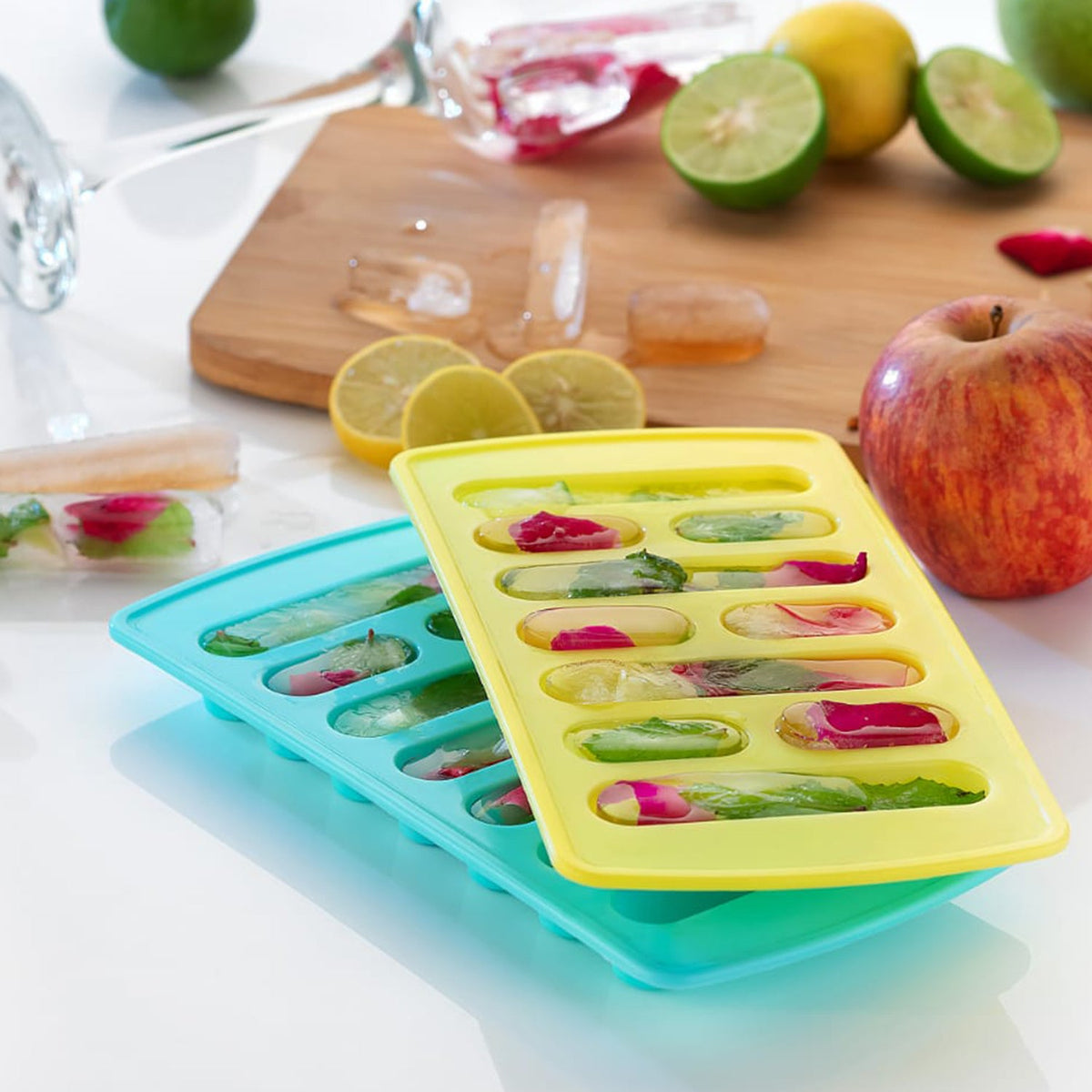 0784 Ice Tray in kitchen environment