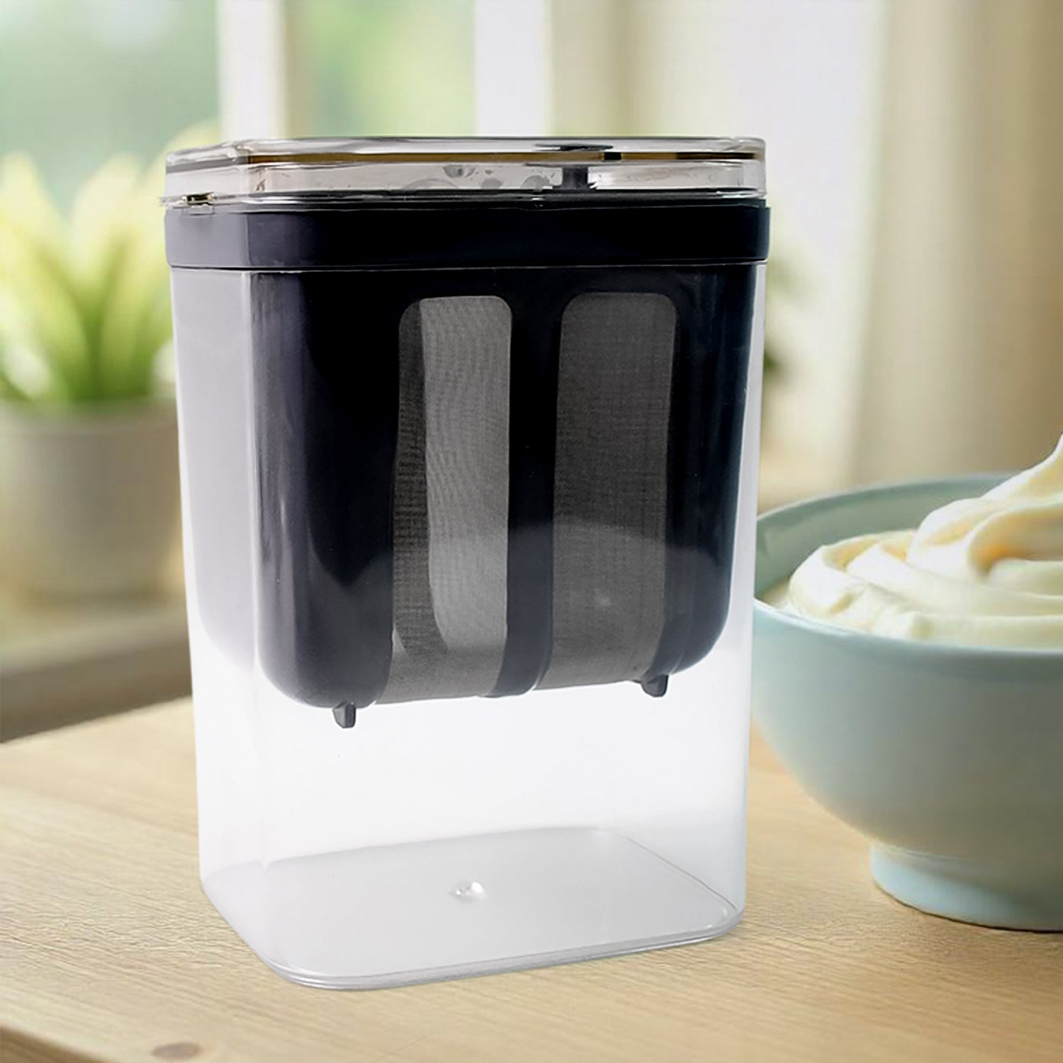 2 In 1 Multifunctional Yogurt Strainer With Storage Container  1100 Ml (1 Set)