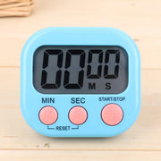 Bright, large digital display on a kitchen timer