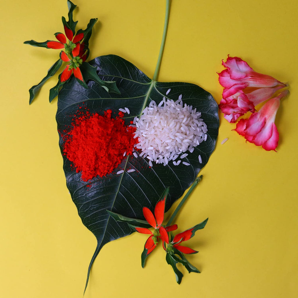 Traditional Tilak set, essential for the Raksha Bandhan ritual, included in the pack.