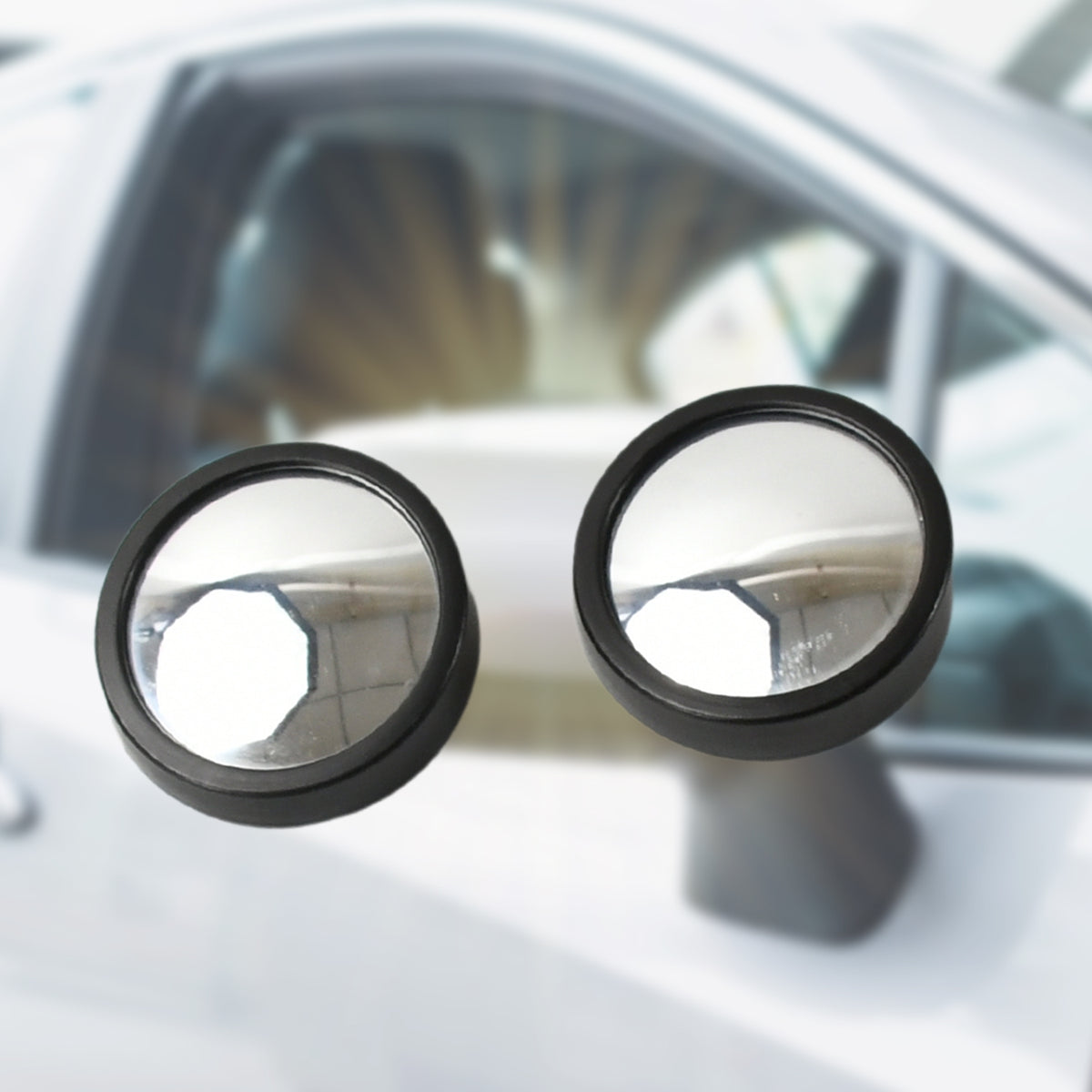 Close-up of round convex blind spot mirror with HD glass