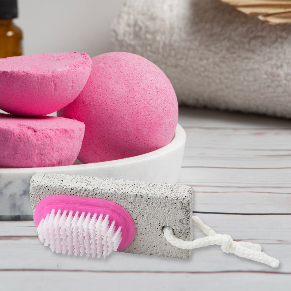 9352 Pedicure brush with pumice stone and nail cleaning brush