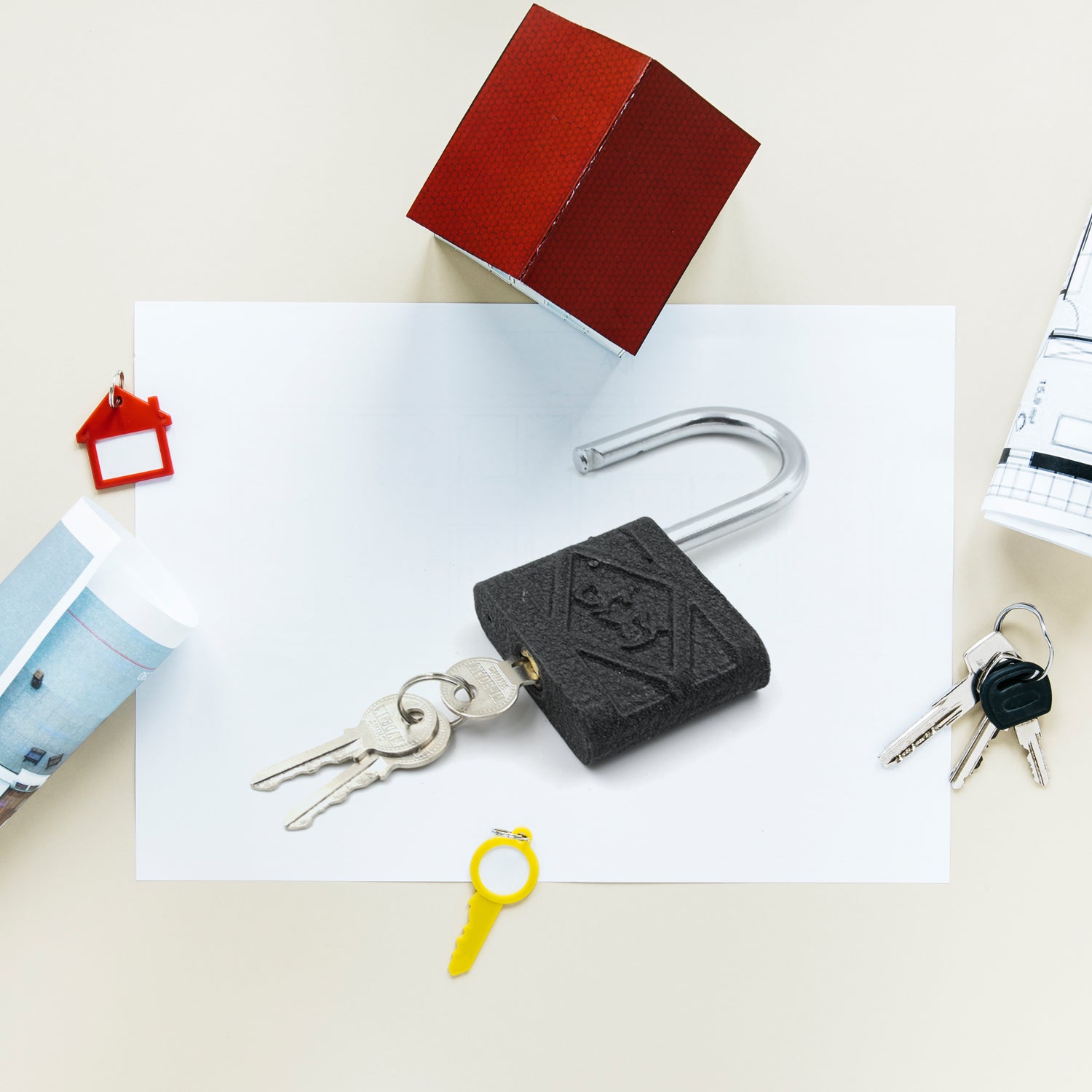 Waterproof 75mm iron padlock showing double leaking water design