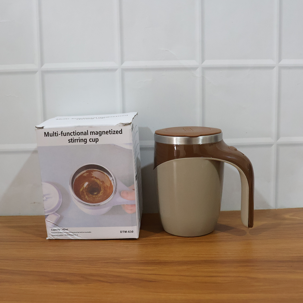 Electric Magnetic Stirring Mug live usage scene