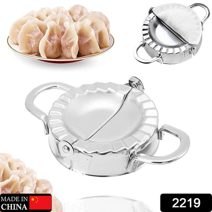 Stainless steel dumpling maker with dough and filling