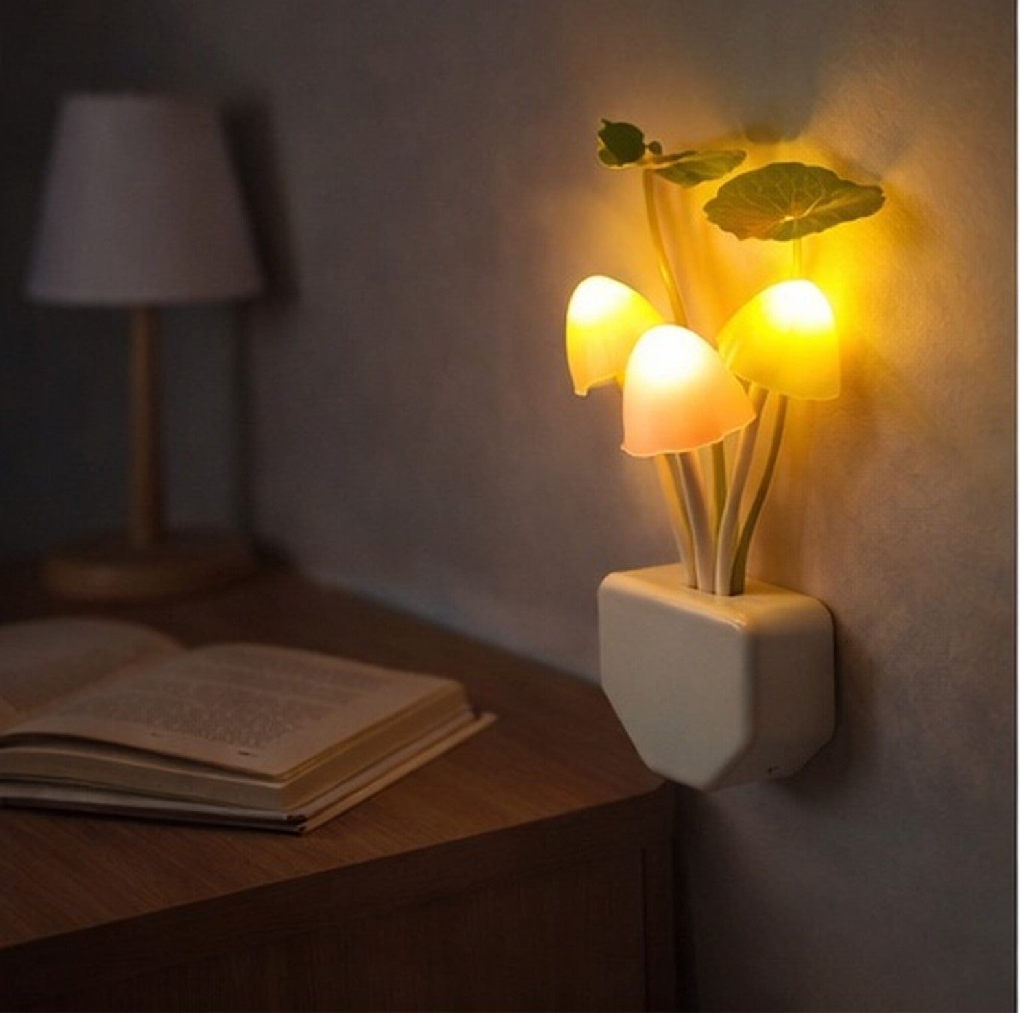 Mushroom Night Lamp – Color Changing LED Night Light for Bedroom & Kids Room