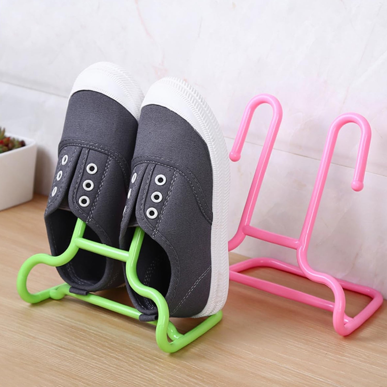Side view of shoes airing on the versatile drying rack