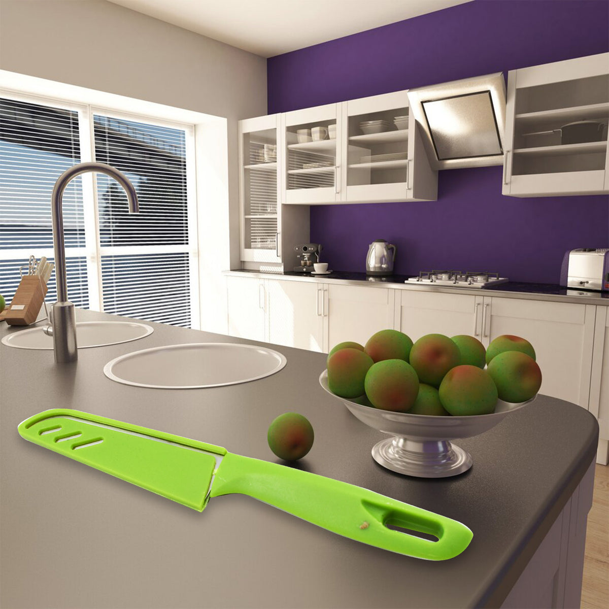 Ergonomic Plastic Handles on Kitchen Knife Set